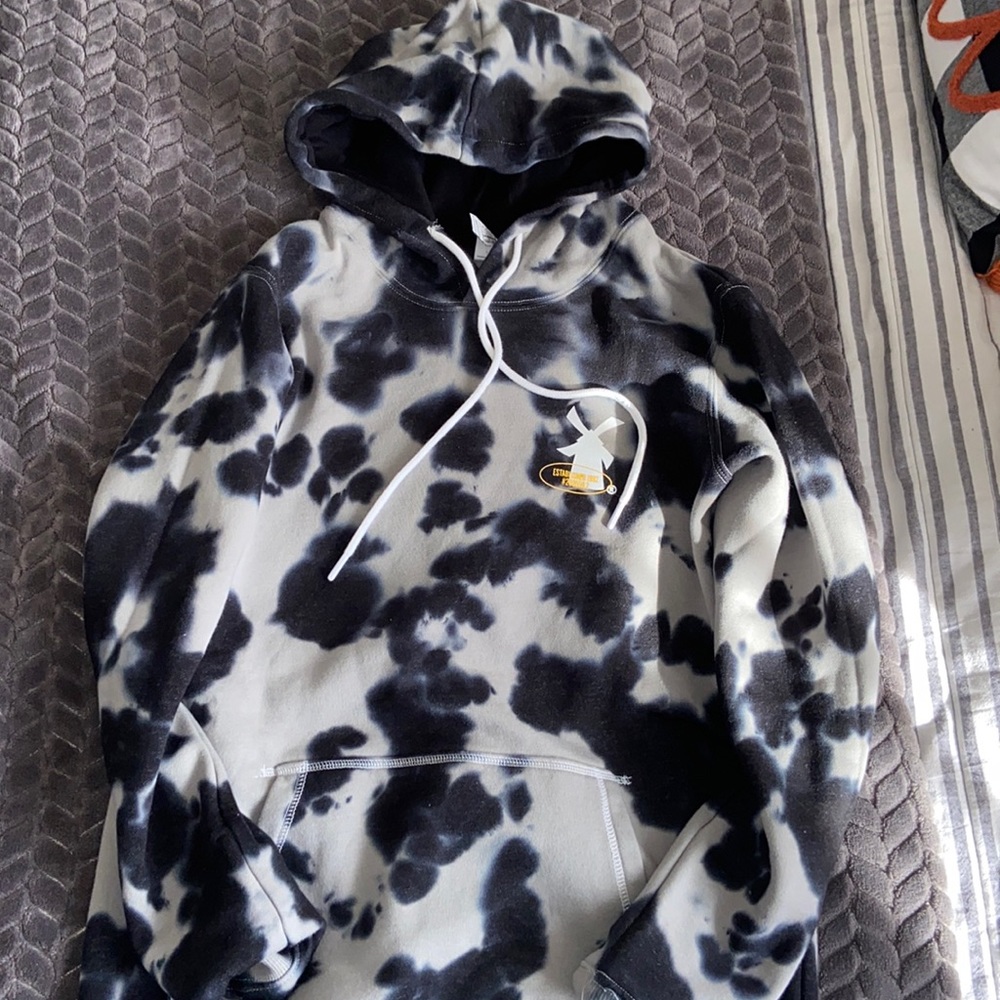 brand new dutch bros hoodie